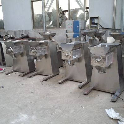100kg / H-1000kg / h آلة التحبيب الجافة Yk نوع آلة التحبيب تتأرجح